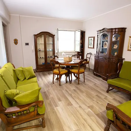 Gasthof Il Sole A Piazza Roma Milazzo